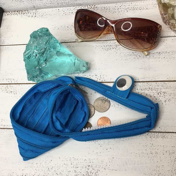 Monster Zipper Face Coin Purse - Picture 4 of 7